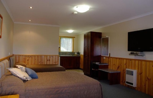 Kentish Hills Retreat image 12